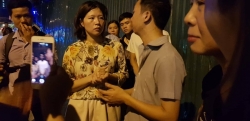 hoc sinh truong gateway tu vong nguoi don tre khang dinh buoi sang be trai mac ao mau do