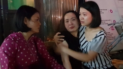 hoc sinh truong gateway tu vong nguoi don tre khang dinh buoi sang be trai mac ao mau do