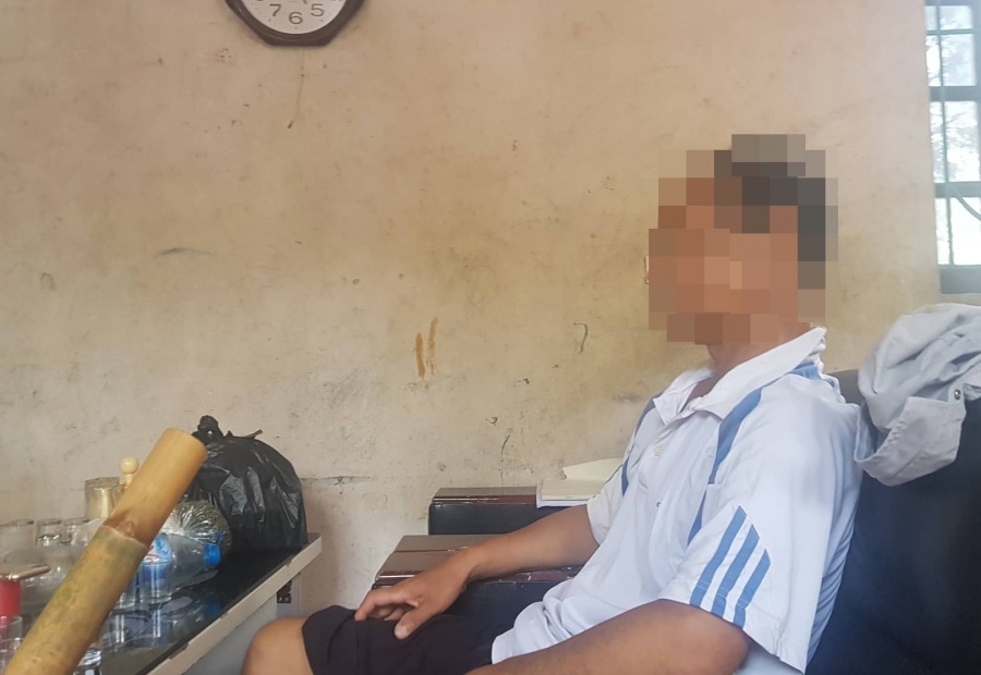 2 chi em ruot to bi 2 nguoi hang xom xam hai tinh duc suot nhieu nam