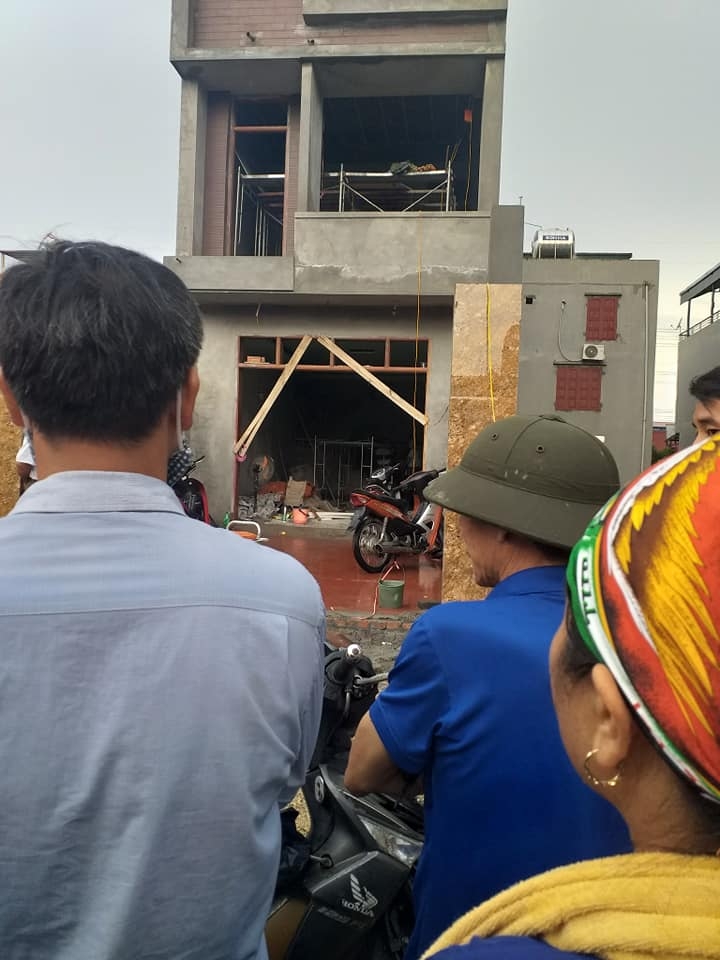 Hai thanh niên tử vong nghi điện giật trong ngôi nhà mới xây dựng hai thanh nien tu vong nghi dien giat trong ngoi nha moi xay dung