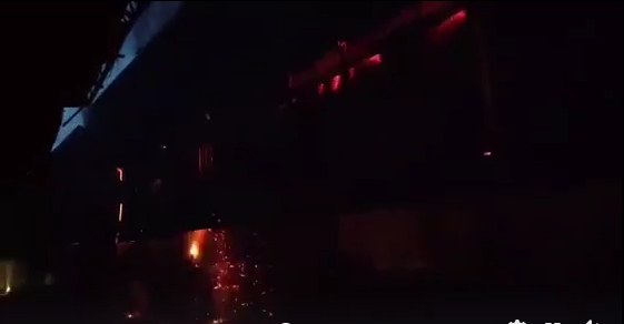 Đang cháy dữ dội tại Công ty phích nước Rạng Đông dang chay du doi tai cong ty phich nuoc rang dong