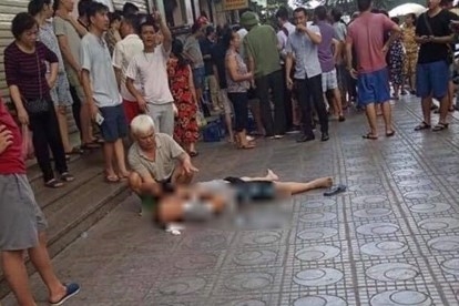 Bắt 2 nghi phạm gây ra vụ nổ "bom thư' ở chung cư Linh Đàm khiến nhiều người bị thương bat 2 nghi pham gay ra vu no bom thu o chung cu linh dam khien nhieu nguoi bi thuong
