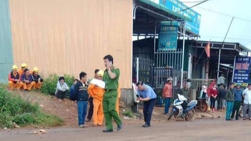 Truy tìm xe tải làm đứt dây cáp khiến 2 nữ sinh bị điện giật tử vong
