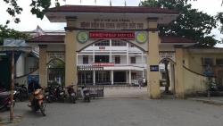 tu be gay cua quy de dat cuc khoai nam thanh nien phai cau cuu bac si