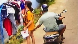 tp hcm lo clip thay giao day tin hoc vuot ma so dui nu sinh trong lop