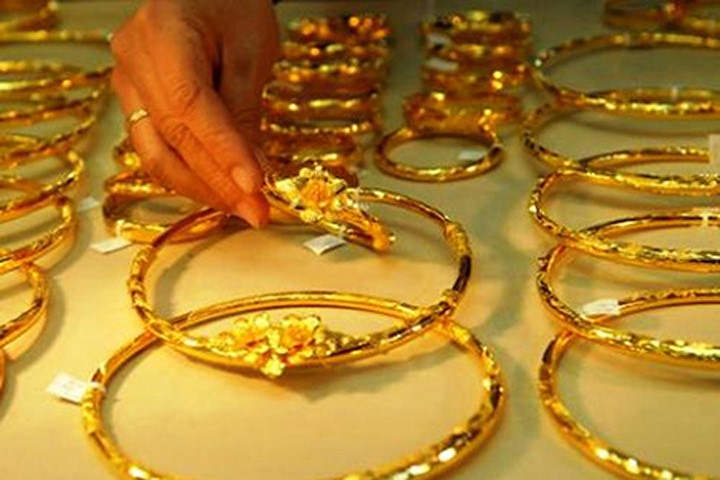 Giá vàng hôm nay 2/10: Tiếp tục lao dốc, mất mốc 41 triệu đồng/lượng gia vang hom nay 210 tiep tuc lao doc mat moc 41 trieu dongluong