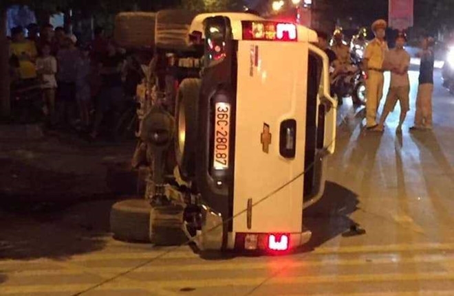 Nghi án côn đồ đi xe bán tải truy sát 2 thanh niên ở Thanh Hóa: Giám định vân tay xác định người cầm lái nghi an con do di xe ban tai truy sat 2 thanh nien o thanh hoa giam dinh van tay de xac dinh nguoi cam lai