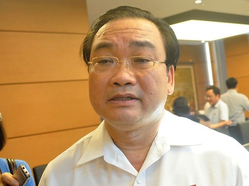 Vụ nước sạch sông Đà nhiễm dầu: Bí thư nói có thể "cắt hợp đồng", Bộ trưởng khẳng định NĐT "vô trách nhiệm" vu nuoc sach song da nhiem dau bi thu noi co the cat hop dong bo truong khang dinh vo trach nhiem