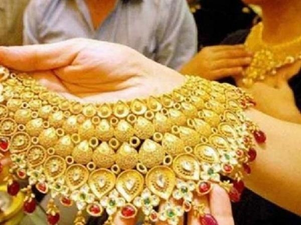Giá vàng hôm nay 28/10: Chạm ngưỡng 42 triệu đồng/lượng gia vang hom nay 2810 cham nguong 42 trieu dongluong