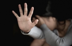 khoi to nam thanh nien giet nguoi vi bi ep quan he dong tinh