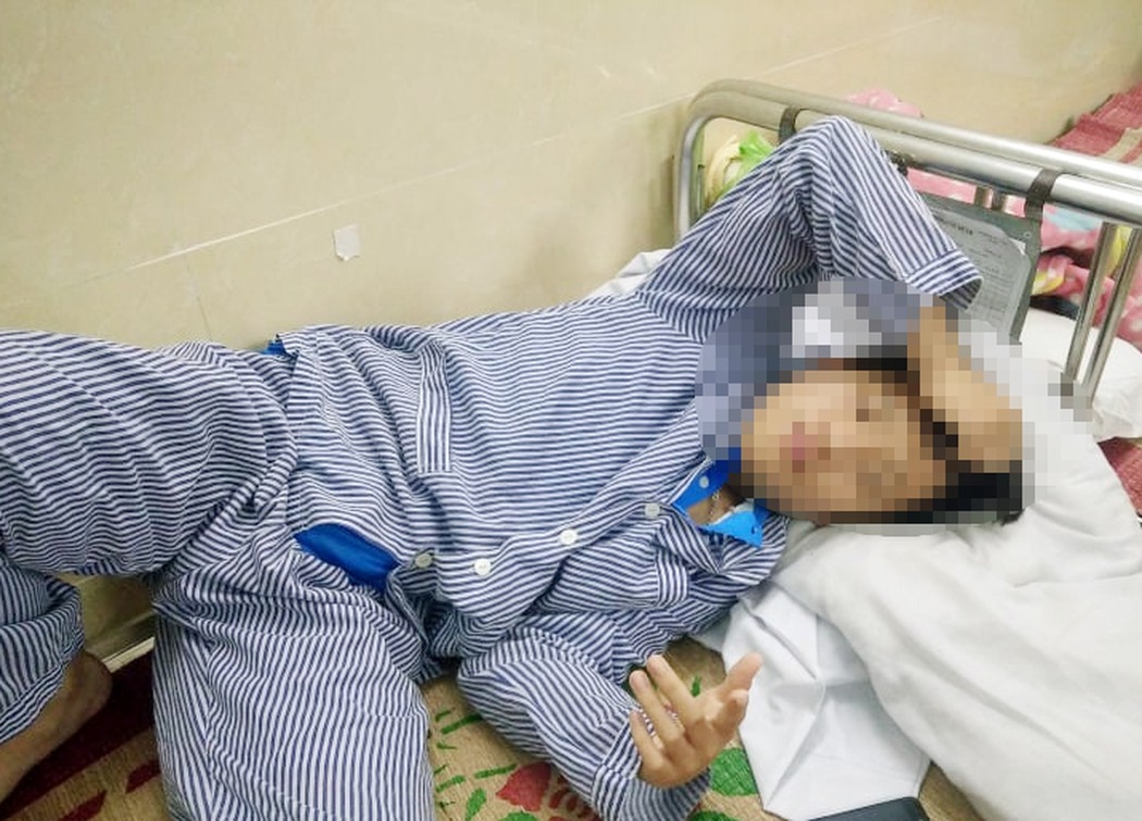 Thầy dạy võ đánh học sinh lớp 8 gãy xương hàm vì nghi "nhìn đểu" thay day vo danh hoc sinh lop 8 gay xuong ham vi nghi nhin deu