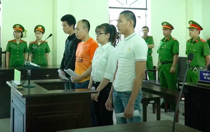 Nữ nhân viên Alibaba từng ra lệnh "đập hết cho chị" lĩnh 4 năm 6 tháng tù nu nhan vien alibaba tung ra lenh dap het cho chi linh 4 nam 6 thang tu