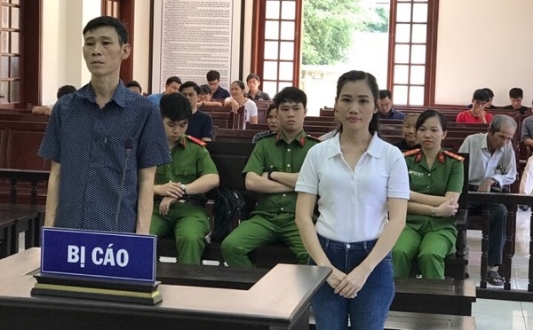 phat tu doi tuong nhan mua sung bi mat am sat lanh dao quan tan binh gia 100000 usd