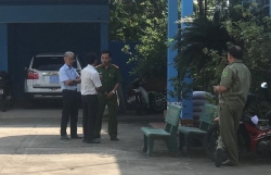 trieu tap nguoi dan ong 49 tuoi dam o hiep dam 4 be gai gan nha
