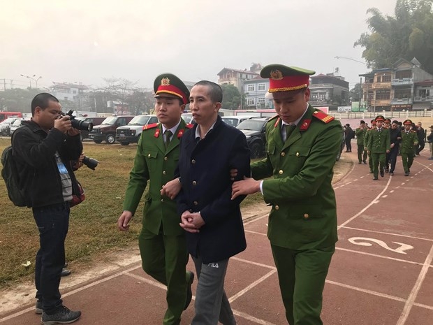 bo nu sinh cao my duyen muon cac doi tuong sat hai con gai phai chiu an thich dang