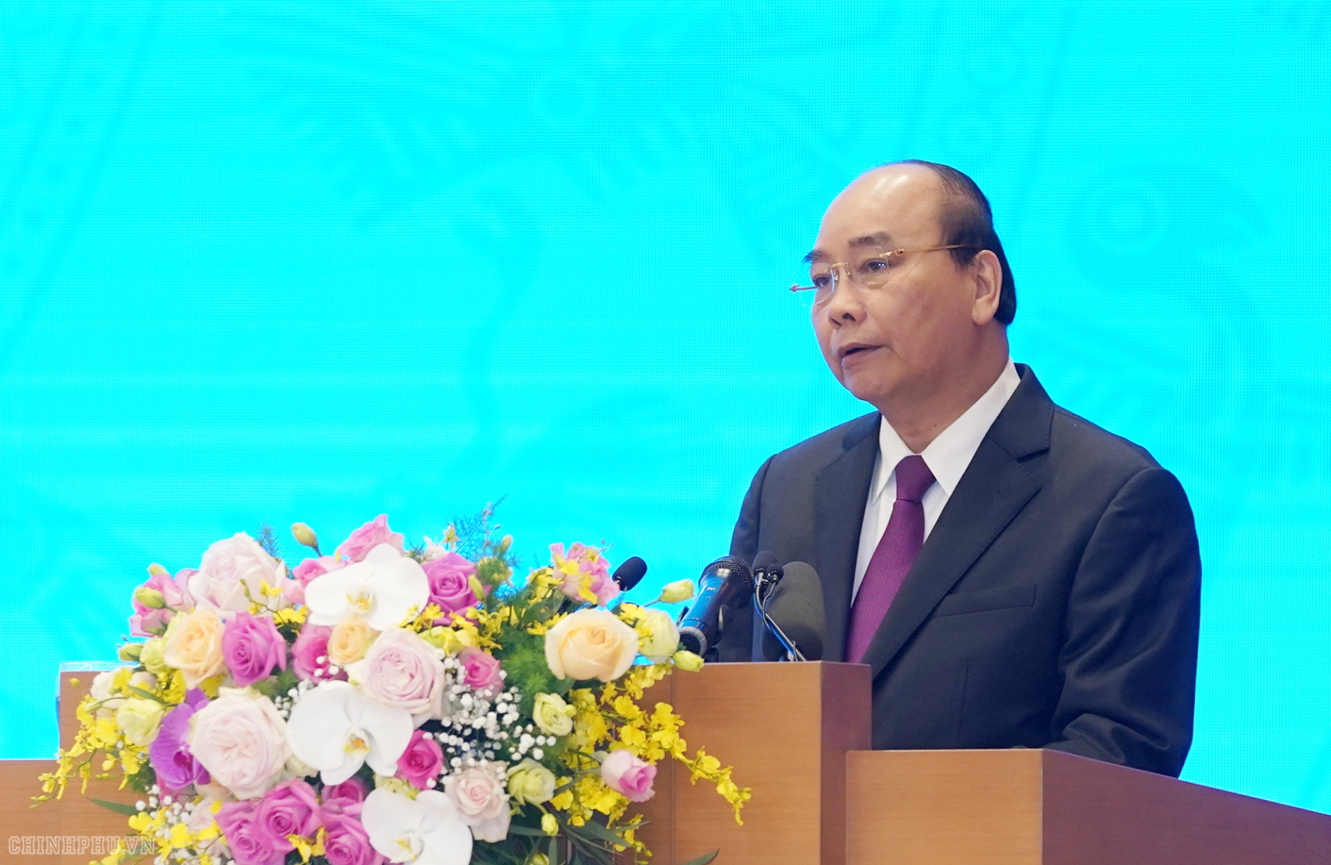 Thủ tướng Nguyễn Xuân Phúc khai mạc Hội nghị trực tuyến Chính phủ với các địa phương thu tuong nguyen xuan phuc khai mac hoi nghi truc tuyen chinh phu voi cac dia phuong