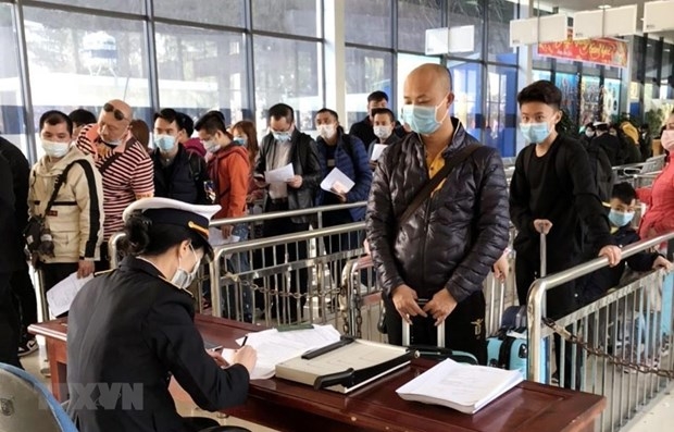 Tạm dừng nhận lao động từ Trung Quốc về ăn Tết trở lại Việt Nam để ngừa virus corona tam dung nhan lao dong tu trung quoc ve an tet tro lai viet nam de ngua virus corona