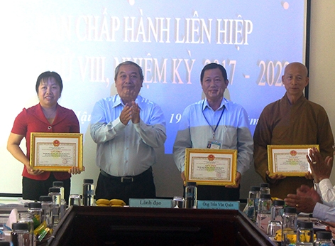 Liên hiệp các tổ chức hữu nghị tỉnh Hậu Giang có tân Chủ tịch lien hiep hau giang co tan chu tich