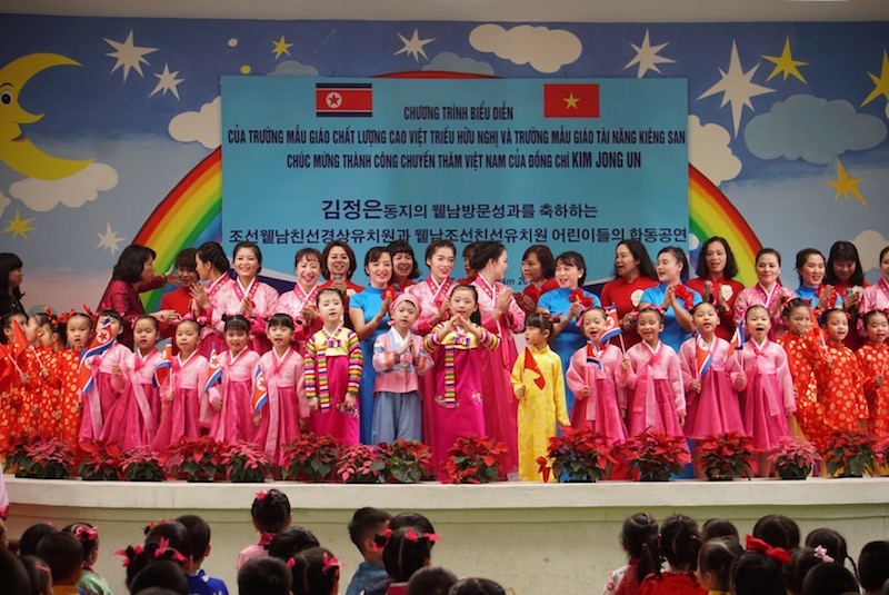 Những người bạn Triều Tiên đầu tiên đến Việt Nam sau chuyến thăm của Chủ tịch Kim Jong Un nhung nguoi ban trieu tien dau tien den viet nam sau chuyen tham cua chu tich kim jong un