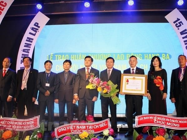 hoi nguoi viet nam tai cong hoa sec chuan bi ky niem 20 nam ngay thanh lap