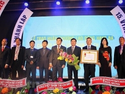 doi bong viet len ngoi vo dich tai gia i bo ng da thuong vien sec 2019