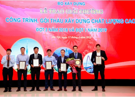 to hop khach san sheraton grand da nang resort dat huy chuong vang giai cong trinh xay dung chat luong cao nam 2018
