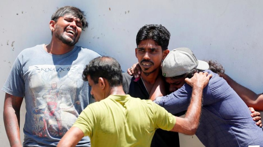 Đánh bom đẫm máu ở Sri Lanka: Gần 30 người nước ngoài thiệt mạng danh bom dam mau o sri lanka gan 30 nguoi nuoc ngoai thiet mang
