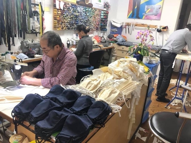 Nhiều hoạt động ý nghĩa trong năm kỷ niệm 45 năm ngày thiết lập quan hệ ngoại giao giữa Việt - Đức nguoi viet tai duc chung suc day lui dich covid 19