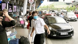 Hà Nội, Thành phố Hồ Chí Minh và các tỉnh tấp nập trở lại