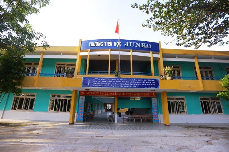 Trường tiểu học Junko (Quảng Nam) - Tấm lòng của cô gái Nhật với Việt Nam truong tieu hoc junko quang nam noi ghi dau tam long va uoc mo cua co gai nhat