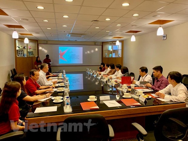 Việt Nam - Singapore hợp tác đẩy mạnh giao lưu nhân dân, văn hoá viet nam singapore hop tac day manh giao luu nhan dan van hoa