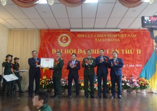 Xây dựng Hội Cựu chiến binh Việt Nam toàn Ukraine ngày càng vững mạnh xay dung hoi cuu chien binh viet nam toan ukraine ngay cang vung manh
