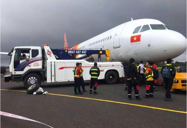 Vietjet tung chiêu "mua vé máy bay trả góp", lo chất lượng dịch vụ đi xuống vietjet tung chieu mua ve may bay tra gop lo chat luong dich vu di xuong