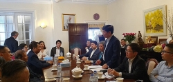 viet nam quan tam ho tro kieu bao va doanh nghiep tai savannakhet lao