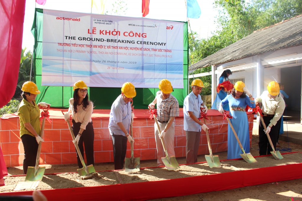 actionaid chung tay cai tao truong tieu hoc cua xa ngheo o soc trang