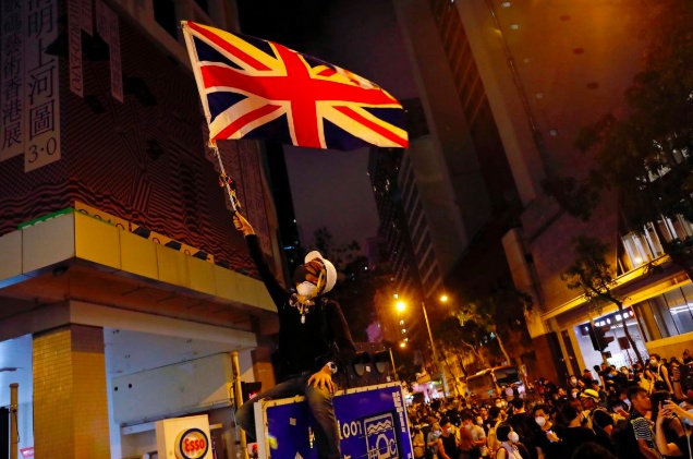 Dân Hong Kong tuần hành, xin lãnh đạo G20 giúp đỡ dan hong kong keu goi cac nha lanh dao g20 giup giai phong thanh pho