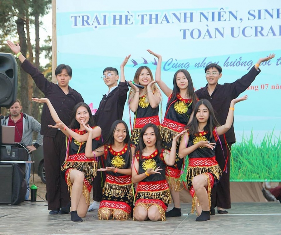 Trại hè thanh niên, sinh viên Việt Nam toàn Ukraine 2019: Cùng nhau hướng tới tương lai trai he thanh nien sinh vien viet nam toan ukraina 2019 neu cao tinh than doan ket