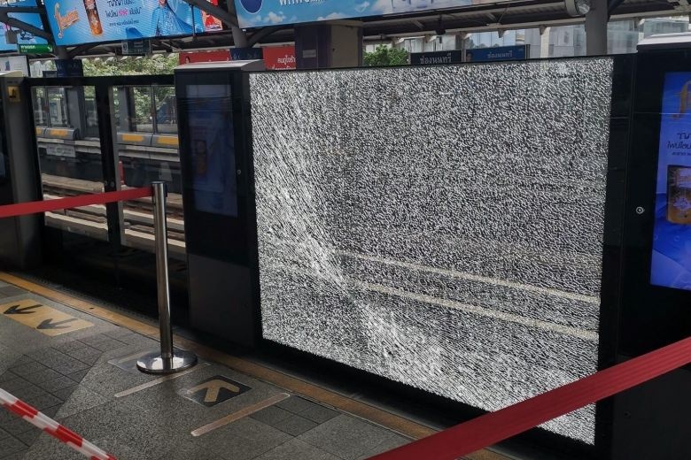 Bangkok rung chuyển bởi bom thật, bom giả bom no lien tiep o bangkok bom gia gan hoi nghi asean