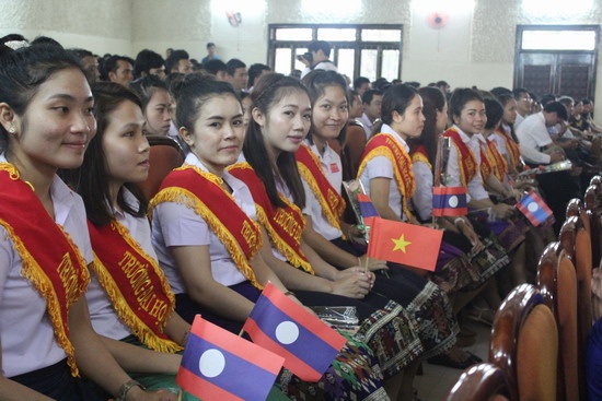 40 suất học bổng đến với sinh viên Lào tại Bình Định 40 suat hoc bong den voi sinh vien lao tai binh dinh