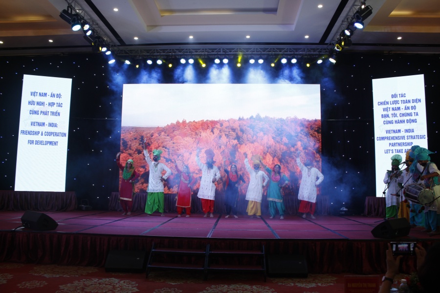 Khai mạc Liên hoan hữu nghị nhân dân Việt Nam - Ấn Độ lần thứ 10 khai mac lien hoan huu nghi nhan dan viet nam an do lan thu 10