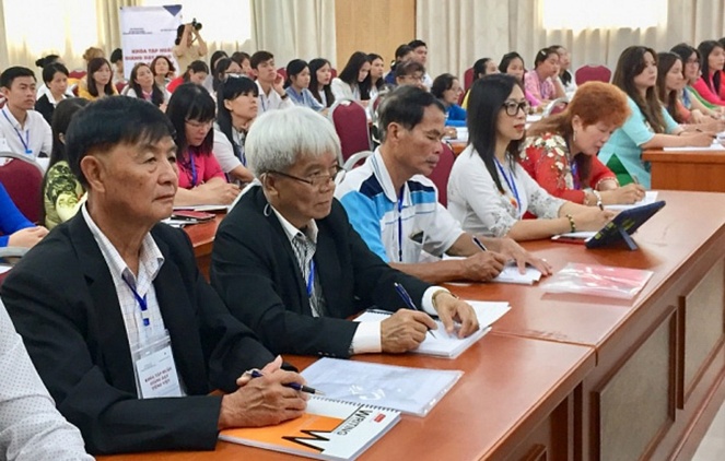 80 giáo viên người Việt Nam ở nước ngoài được tập huấn giảng dạy tiếng Việt 80 giao vien nguoi viet nam o nuoc ngoai duoc tap huan giang day tieng viet