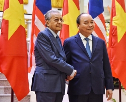 anh duc phap cung bay to lo ngai ve tinh hinh cang thang o bien dong