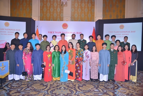 Đại sứ quán Việt Nam tại Lào, Ấn Độ tổ chức lễ kỷ niệm Quốc khánh dai su quan viet nam tai lao an do to chuc le ky niem quoc khanh