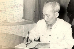 cau chuyen ve chiec ghe va mot huyen thoai ho chi minh trong long nguoi dan an do
