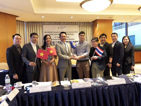 viet nam dam nhan chuc chu tich hoi doanh nhan tre asean 2020