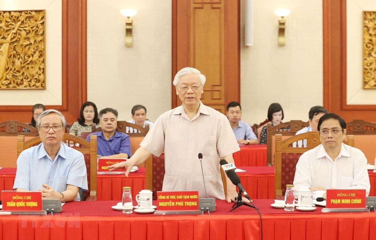 Nguyên lãnh đạo Đảng, Nhà nước góp ý vào dự thảo Báo cáo chính trị nguyen lanh dao dang nha nuoc gop y vao du thao bao cao chinh tri