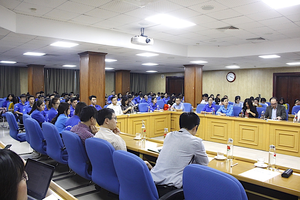 Lần đầu tiên có ngày hội giao lưu nhà báo trẻ, thanh niên các tỉnh biên giới Việt Nam - Campuchia lan dau tien co ngay hoi giao luu nha bao tre thanh nien cac tinh bien gioi viet nam campuchia