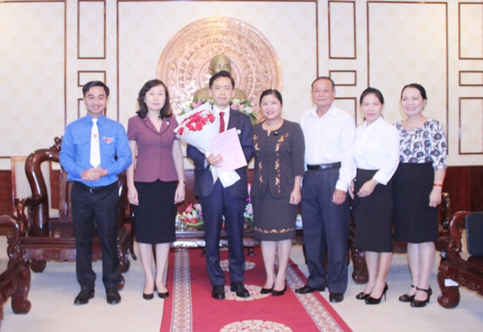 Chủ tịch AAEE làm cố vấn về đối ngoại nhân dân cho Liên hiệp Bình Phước chu tich aaee lam co van ve doi ngoai nhan dan cho lien hiep binh phuoc