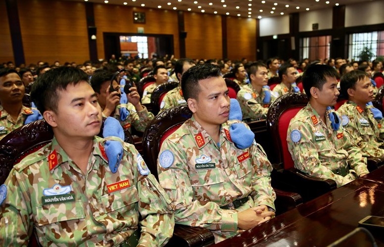 benh vien da chien cap 2 so 2 len duong gin giu hoa binh tai nam sudan