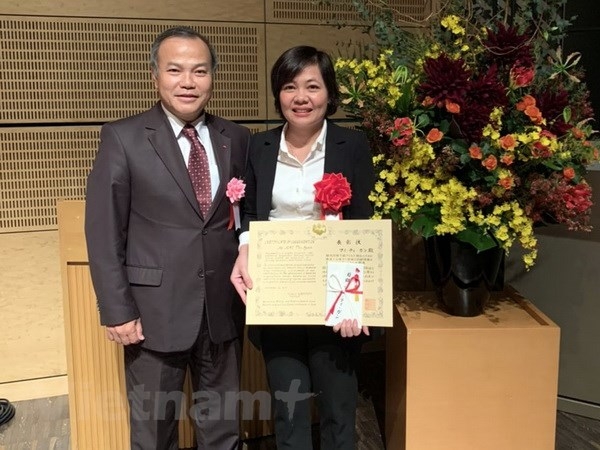 Nhật Bản vinh danh nữ khoa học trẻ Việt Nam với công trình về kiểm soát dịch bệnh ở lợn nhat ban vinh danh nu khoa hoc tre viet nam voi cong trinh ve kiem soat dich benh o lon